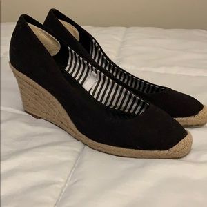 Women’s wedges.